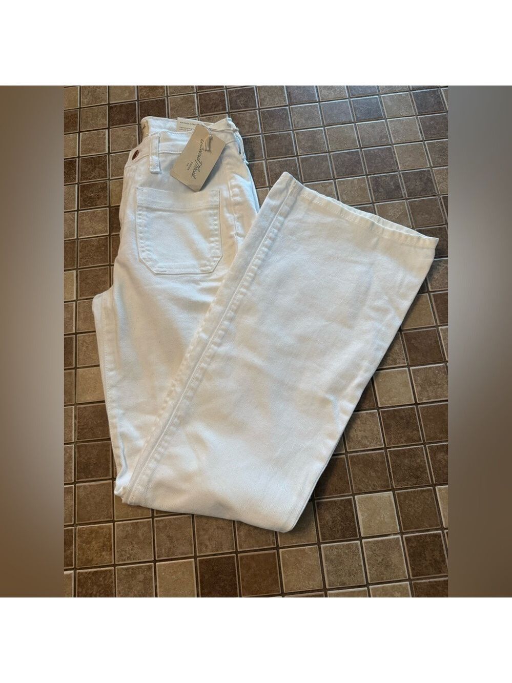 Women's Universal Threads White Jeans Size 0/R